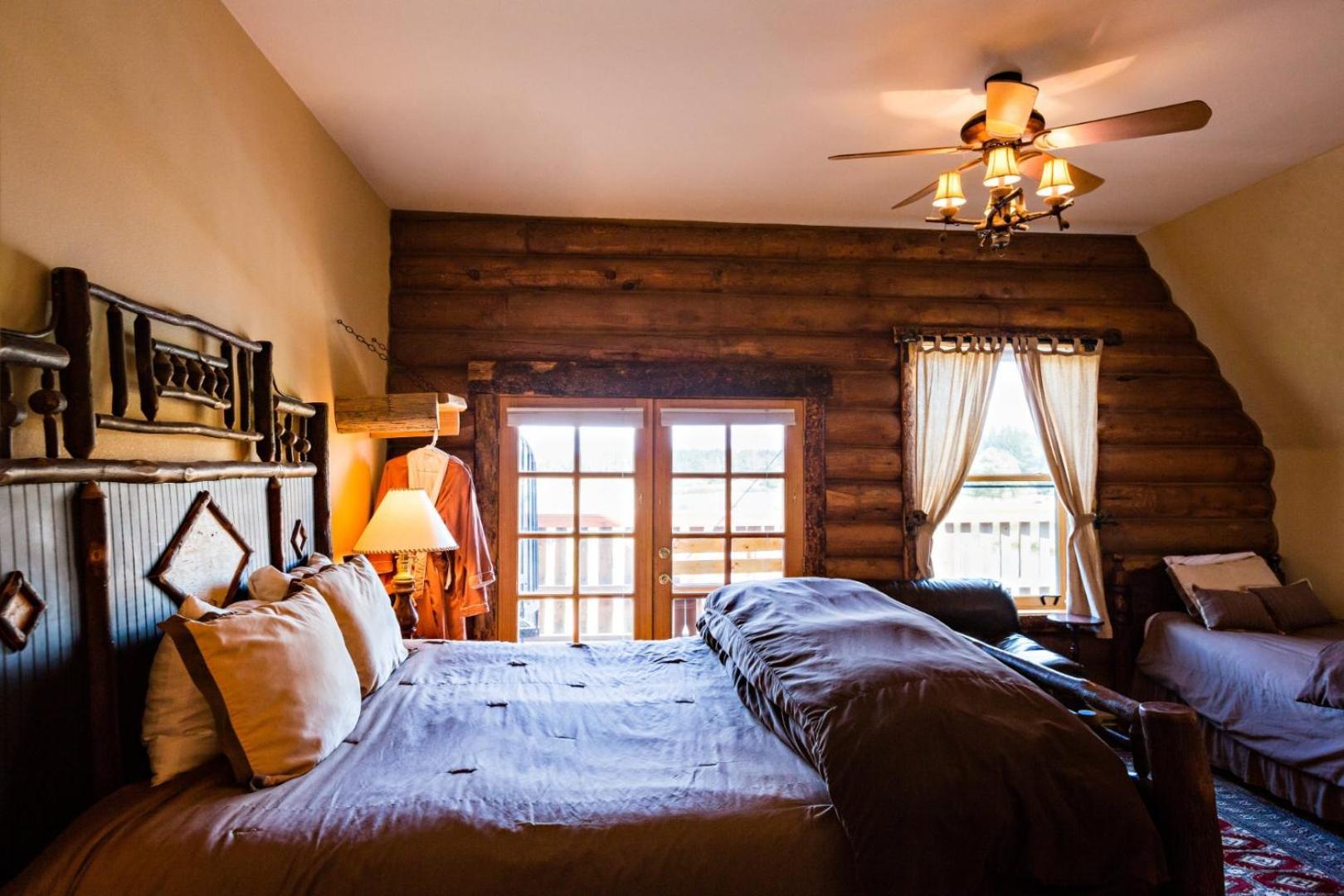 Bar N Ranch Villa West Yellowstone Exterior photo
