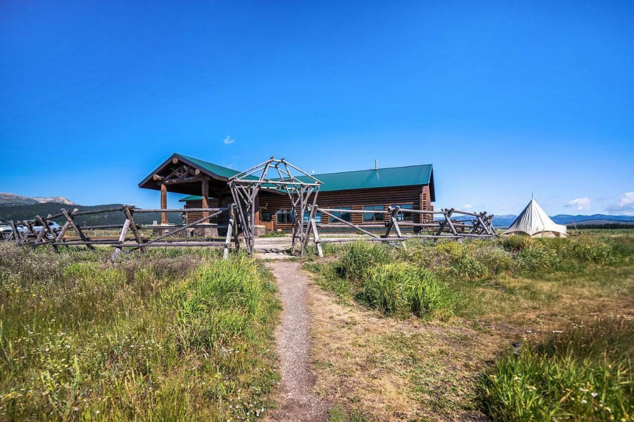 Bar N Ranch Villa West Yellowstone Exterior photo