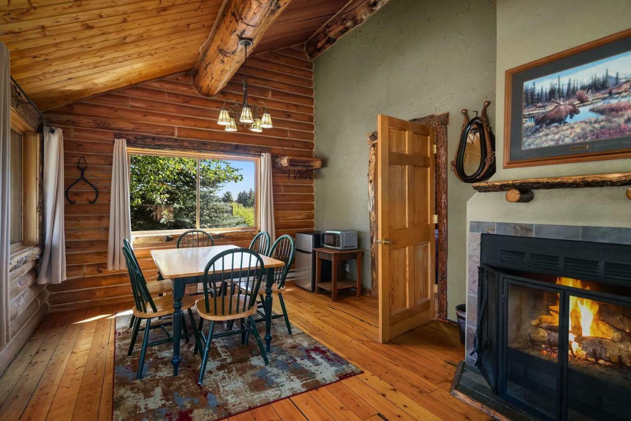 Bar N Ranch Villa West Yellowstone Exterior photo